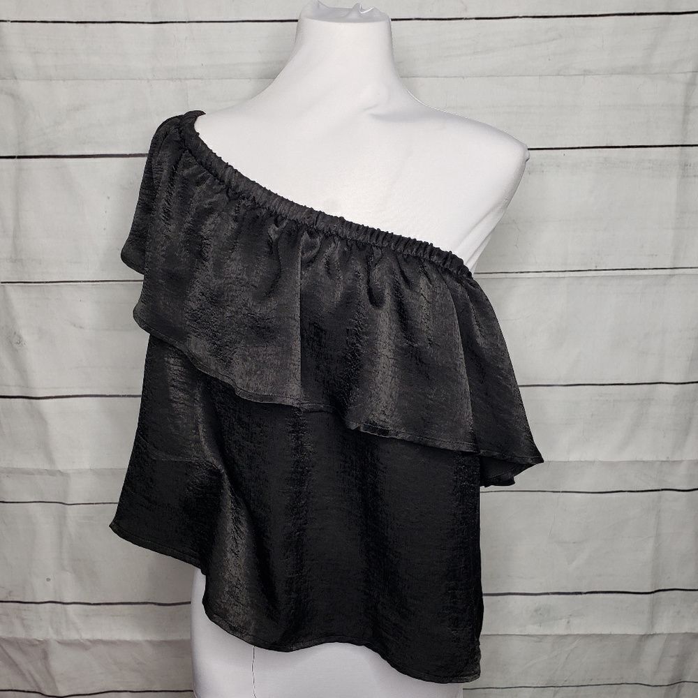 Urban Outfitters One shoulder black club top Large